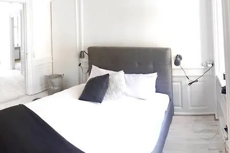 Modern Living In Historical Building 公寓 *